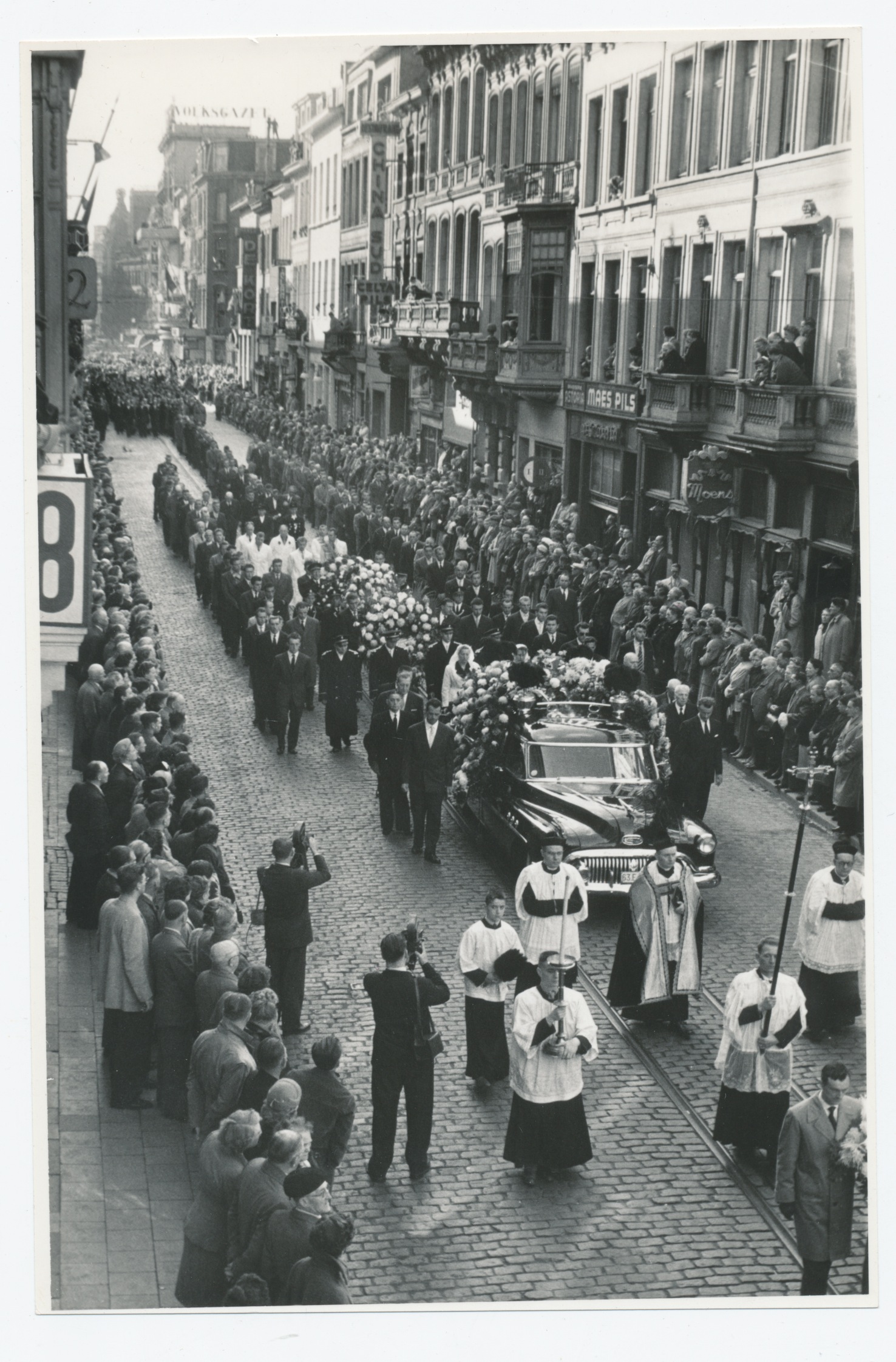 Originele foto’s van de begrafenis van Stan Ockers